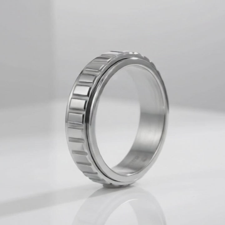 Focus Grid Spinner Ring | Titanium Steel